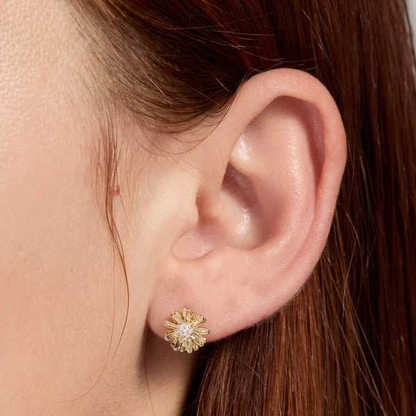 Dainty Daisy Earrings